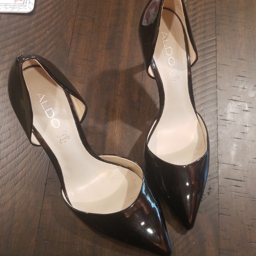 Aldo black heel